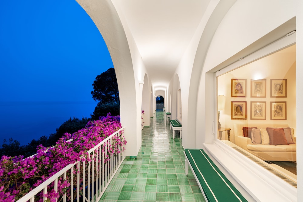Santavenere Hotel 43/71