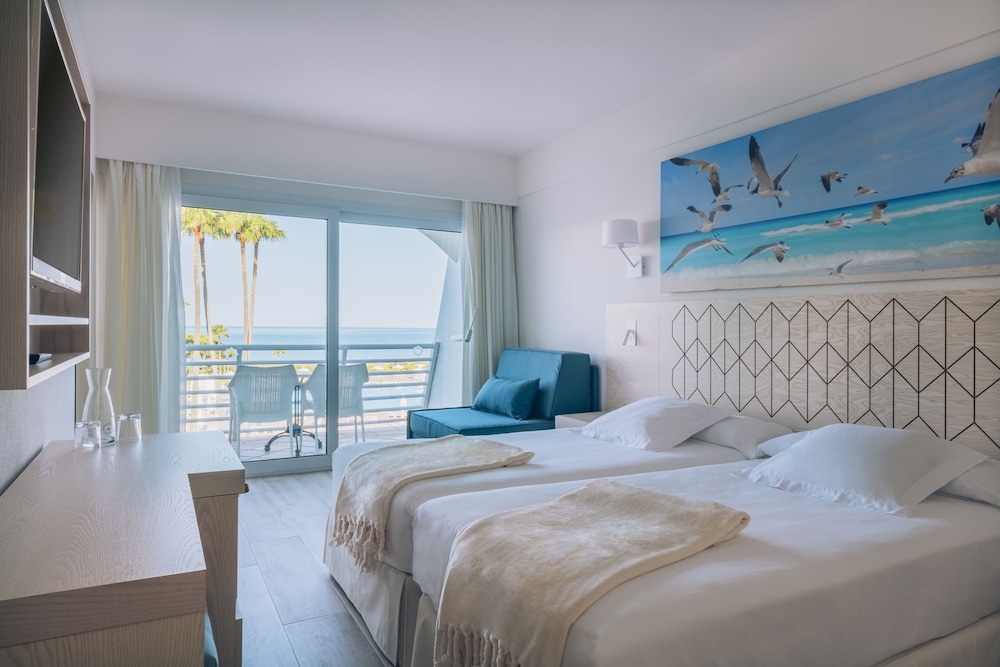 Iberostar Waves Royal Andalus 31/76