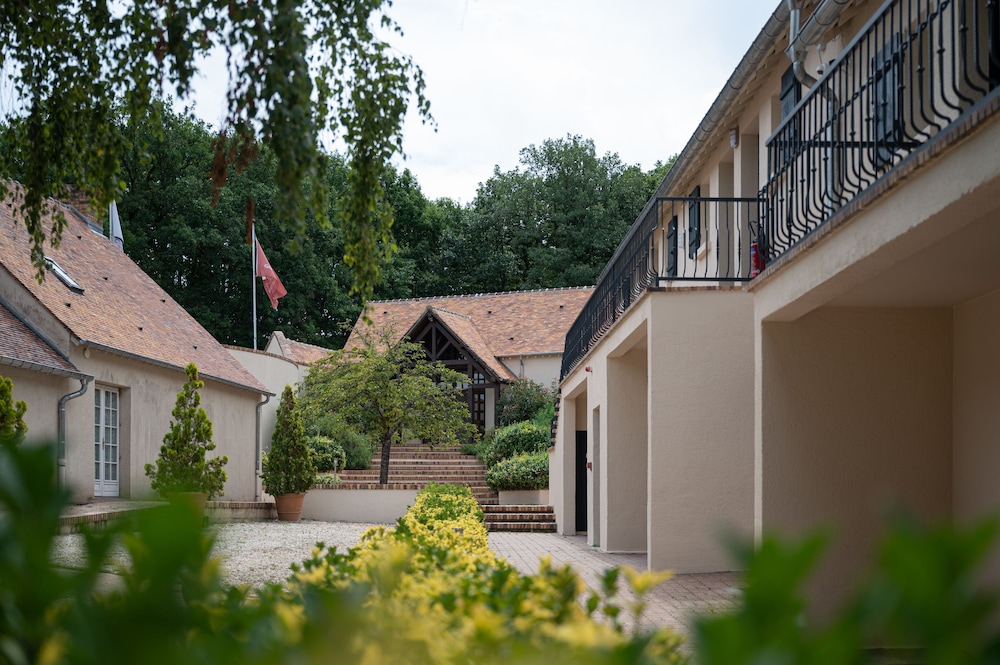 Domaine Et Golf De Vaugouard 40/50