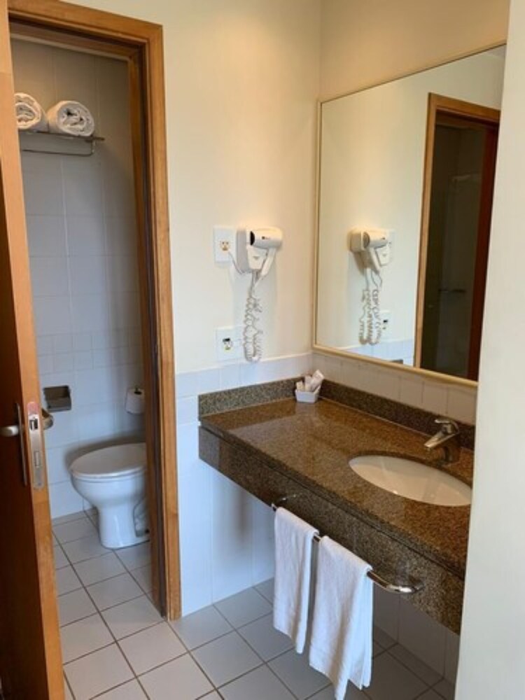 Comfort Hotel Franca 16/32