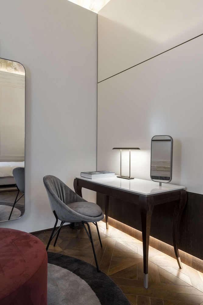 Radisson Collection Hotel, Palazzo Nani Venice 64/77