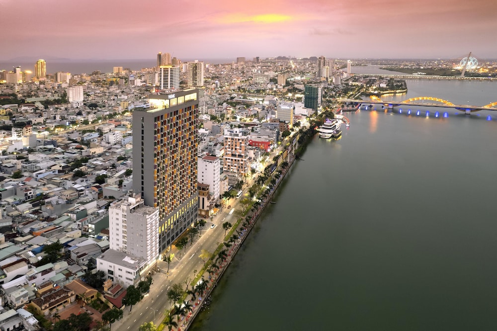 Wink Hotel Danang Riverside 57/61