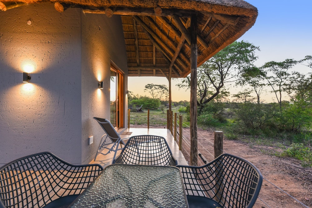 Mziki Safari Lodge 46/76