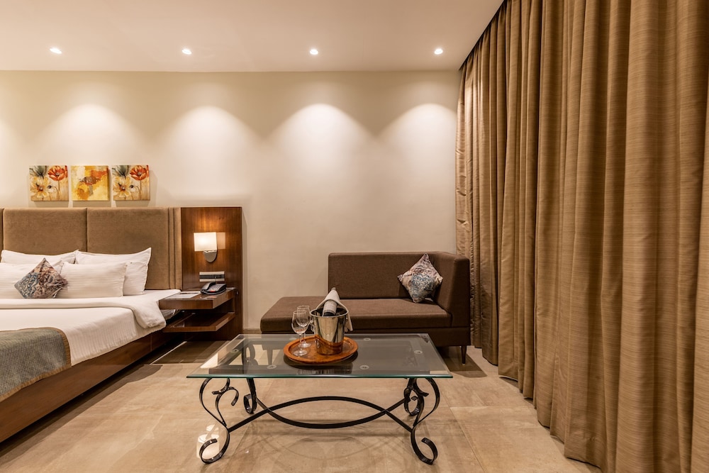 Kwality's Motel Shiraz 14/40