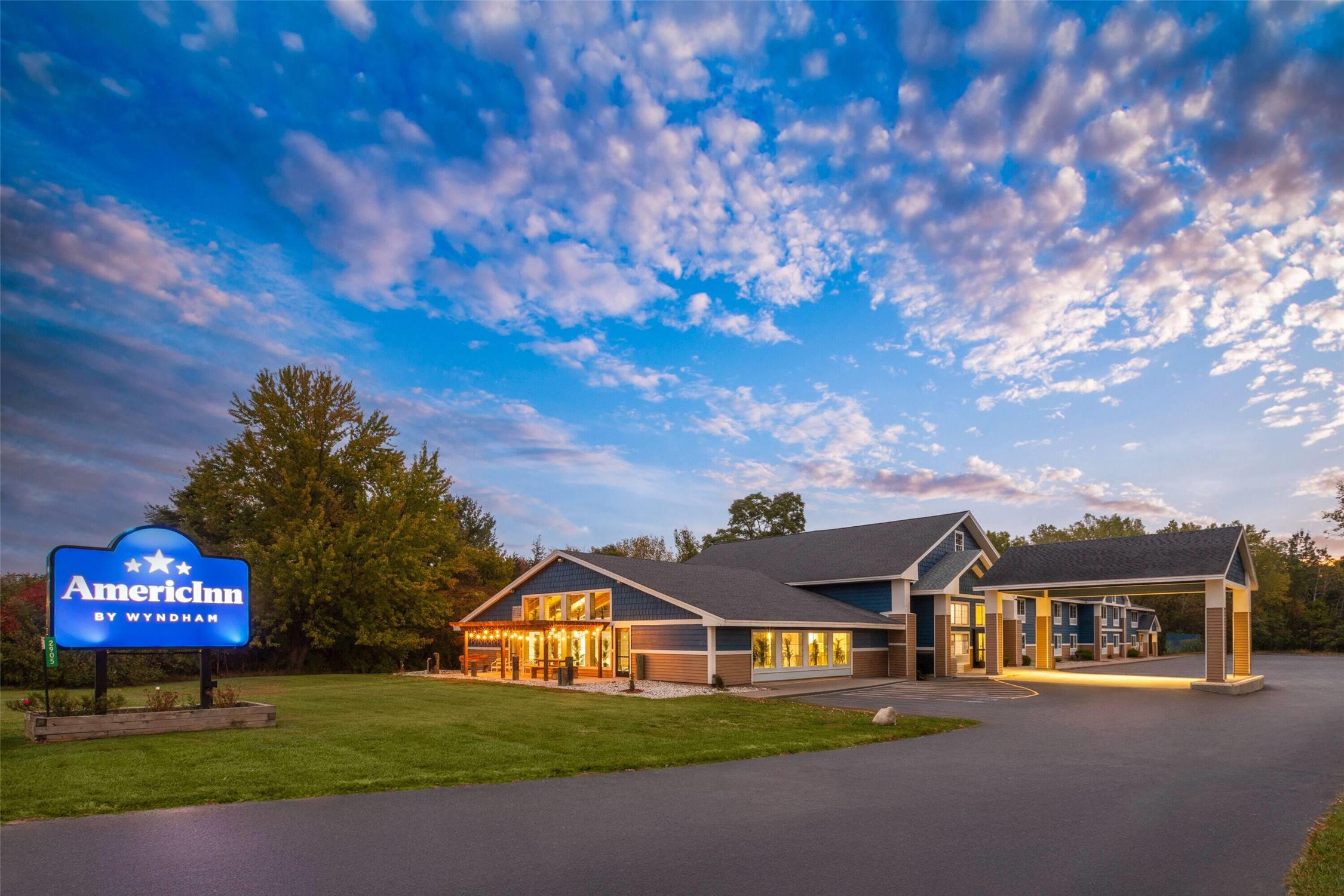 Americinn By Wyndham Douglas/Saugatuck 36/36