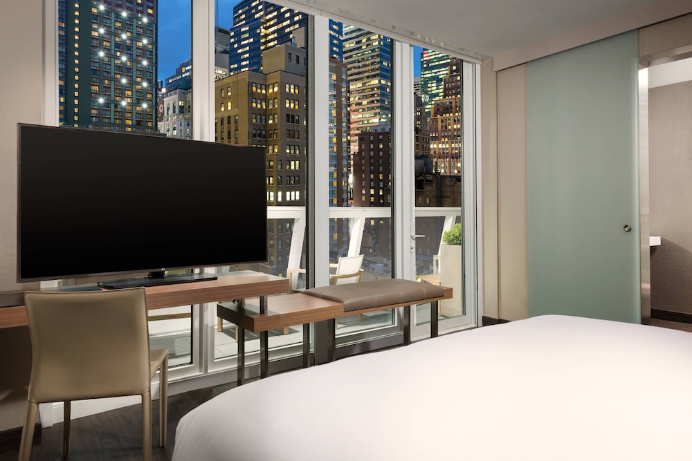 AC HOTEL NEW YORK TIMES SQUARE 64/75