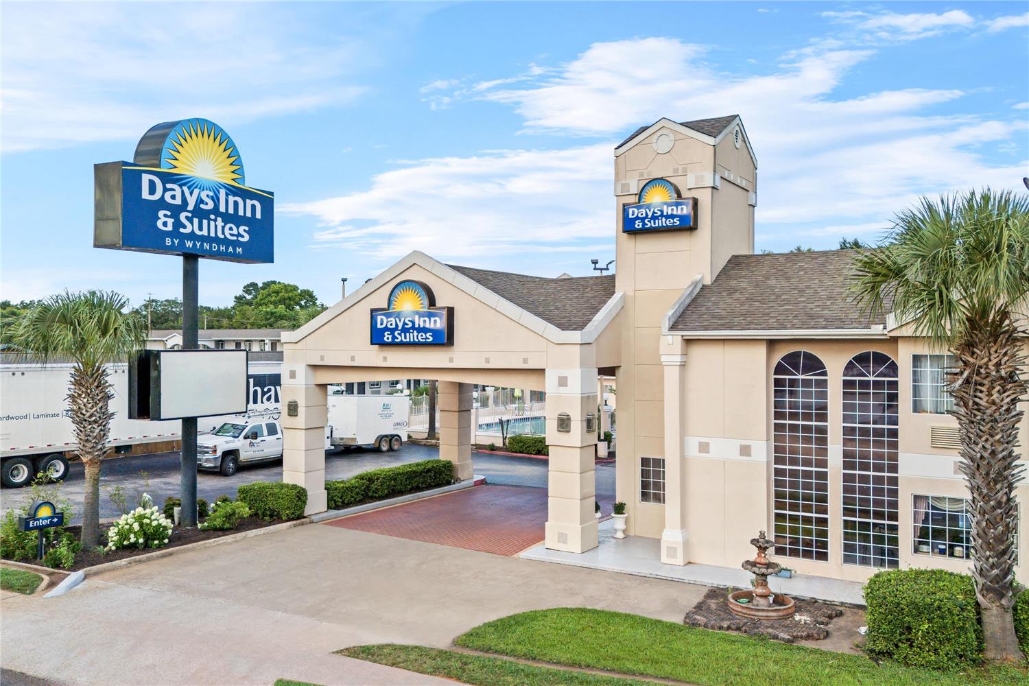Days Inn By Wyndham Nacogdoches/Sfa University/Downtown 9/12