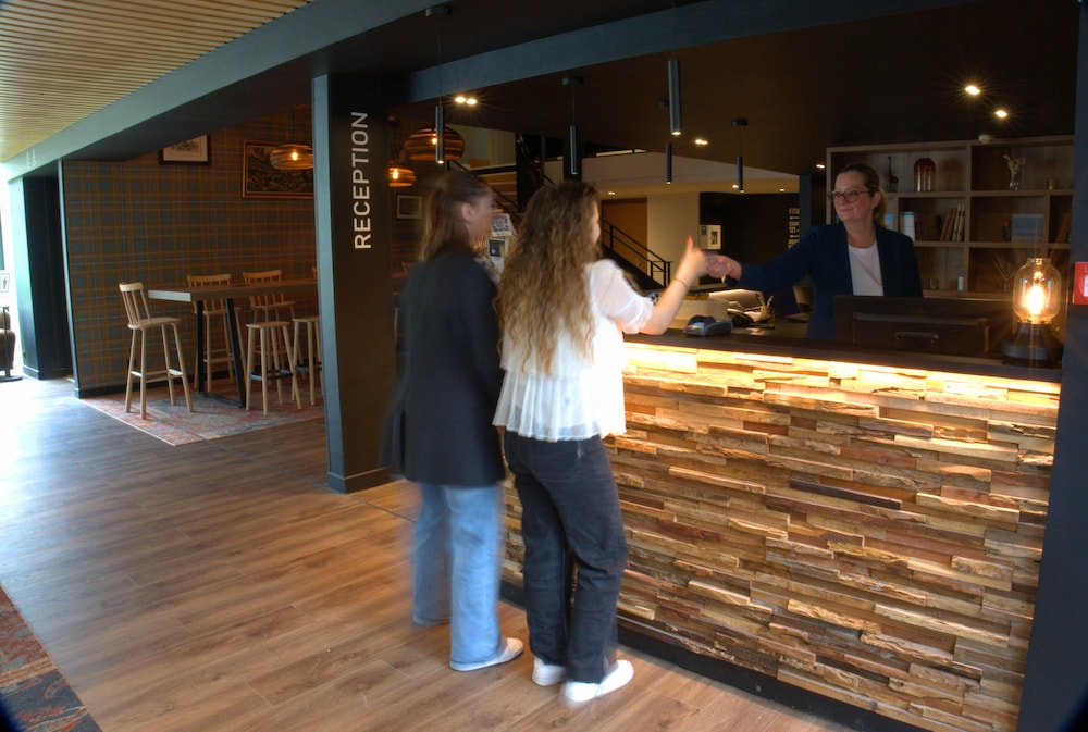 NOVOTEL ROUEN SUD 8/72