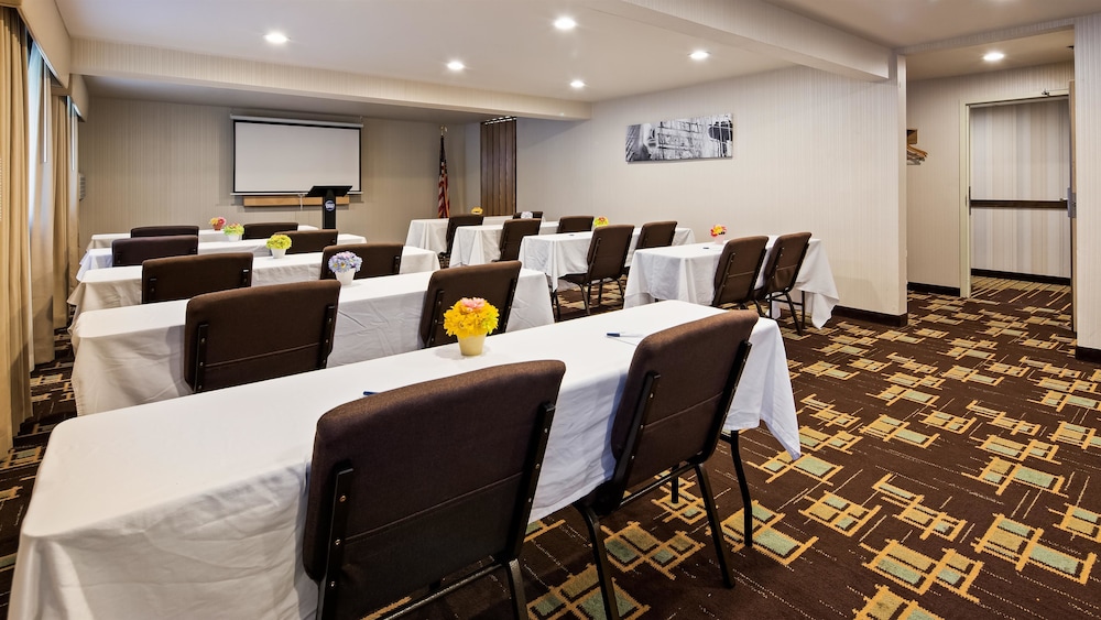 Best Western Alderwood 41/48