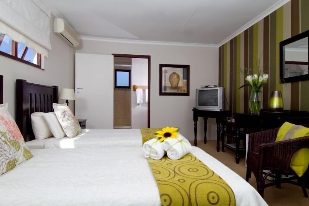 Boma Lodge 11/26