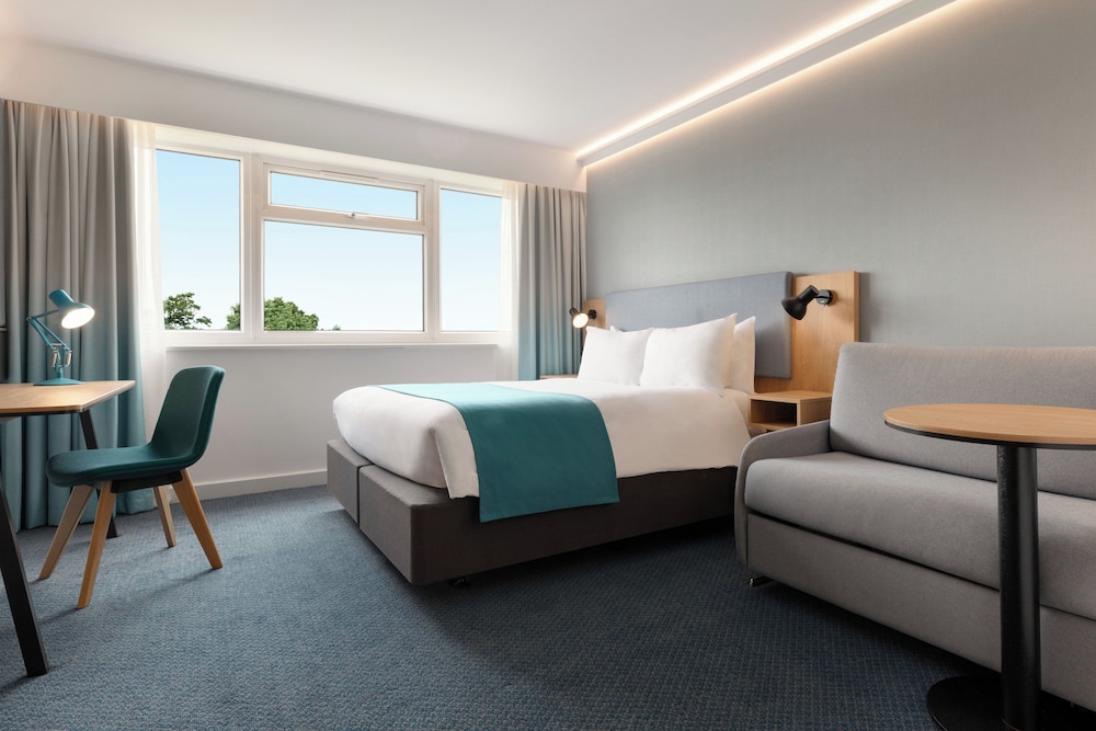 Holiday Inn Birmingham Airport 16/49