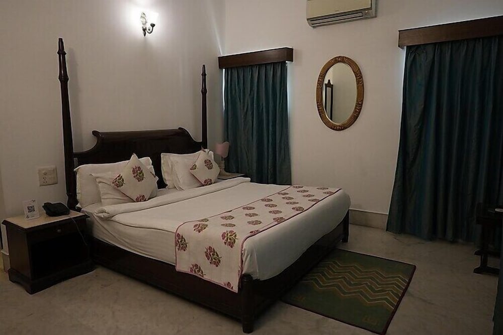 Hotel Amar Kothi 20/46