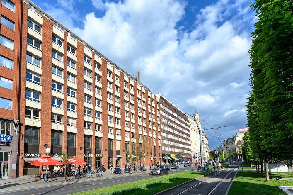 Florin Apart Hotel 41/49