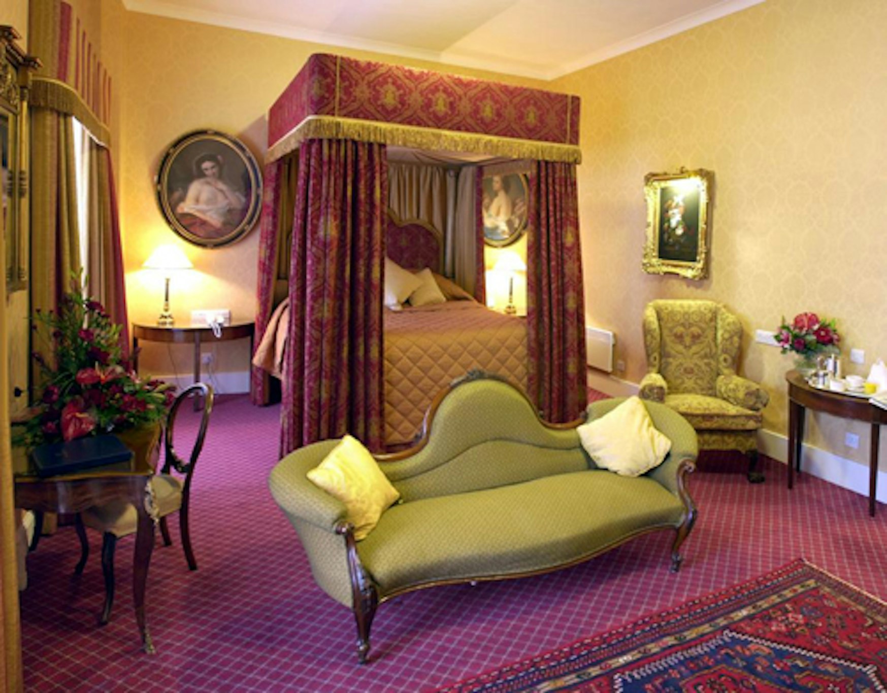 Royal Highland Hotel 30/43