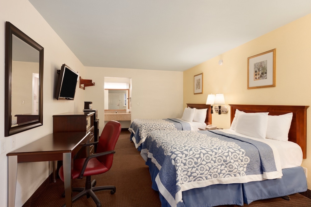 Days Inn By Wyndham Austin/University/Downtown 4/32