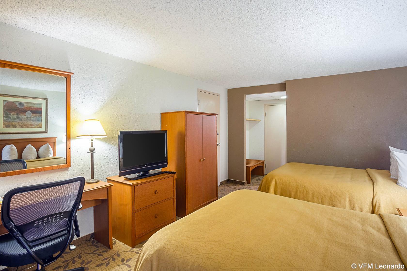Studio6 Lincoln, NE - Airport 25/43