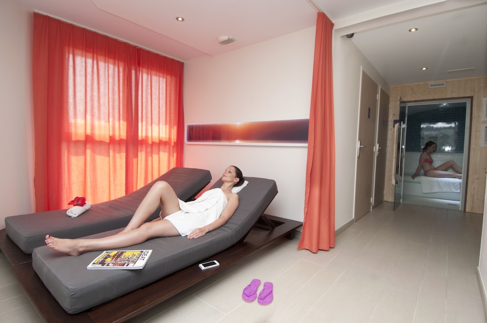 Pierre And Vacances Premium Residence Haguna Formerly Pierre And Vancances Residence Haguna 24/68