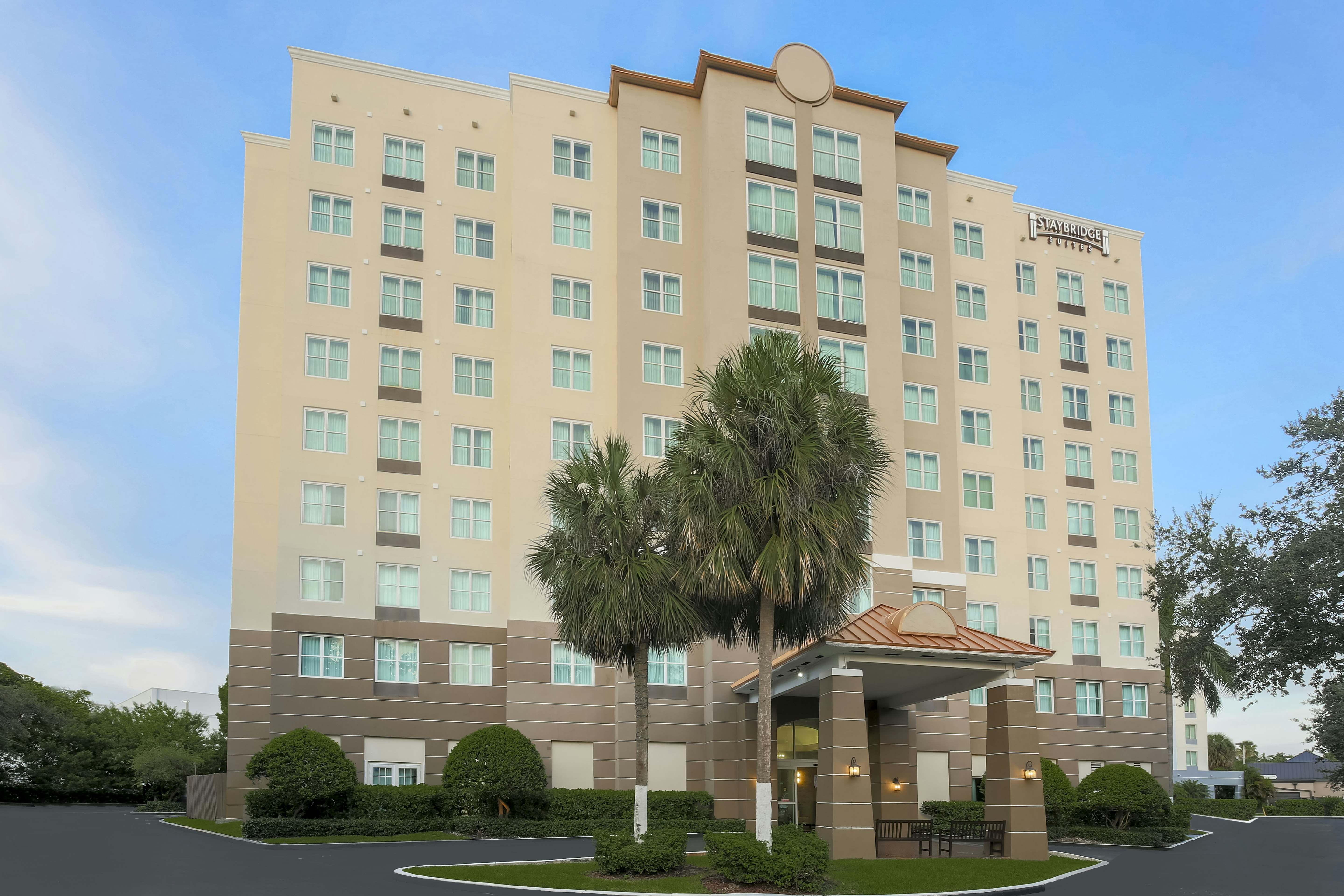 Staybridge Suites Miami Doral Area 4/55