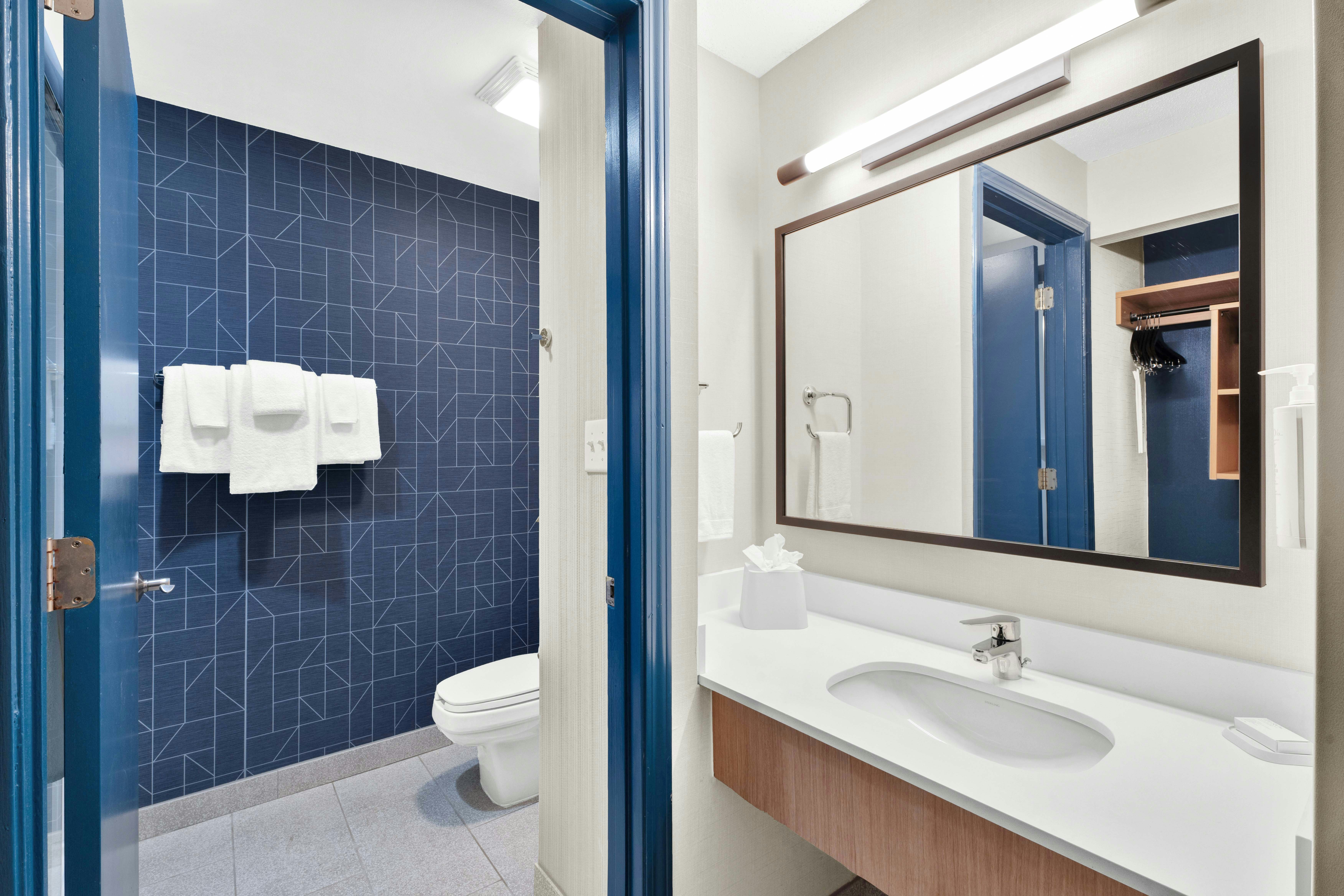 غرفة بسريرين كوين، Spark by Hilton Plymouth 5/10