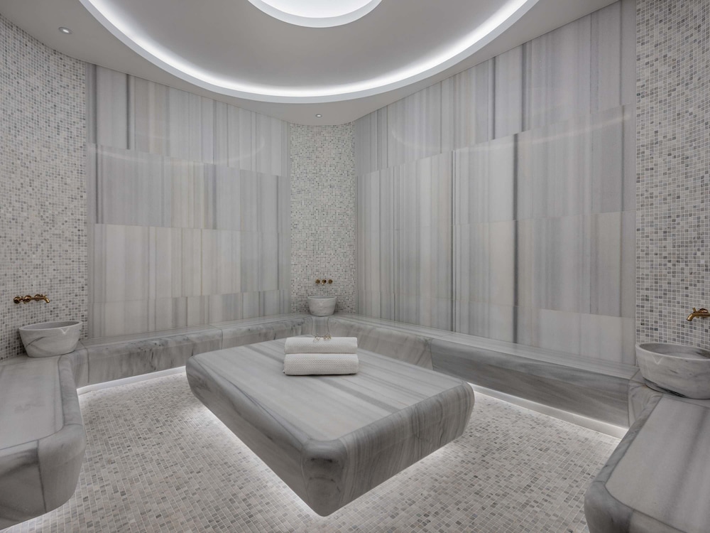 Sofitel Cotonou Marina Hotel 40/69