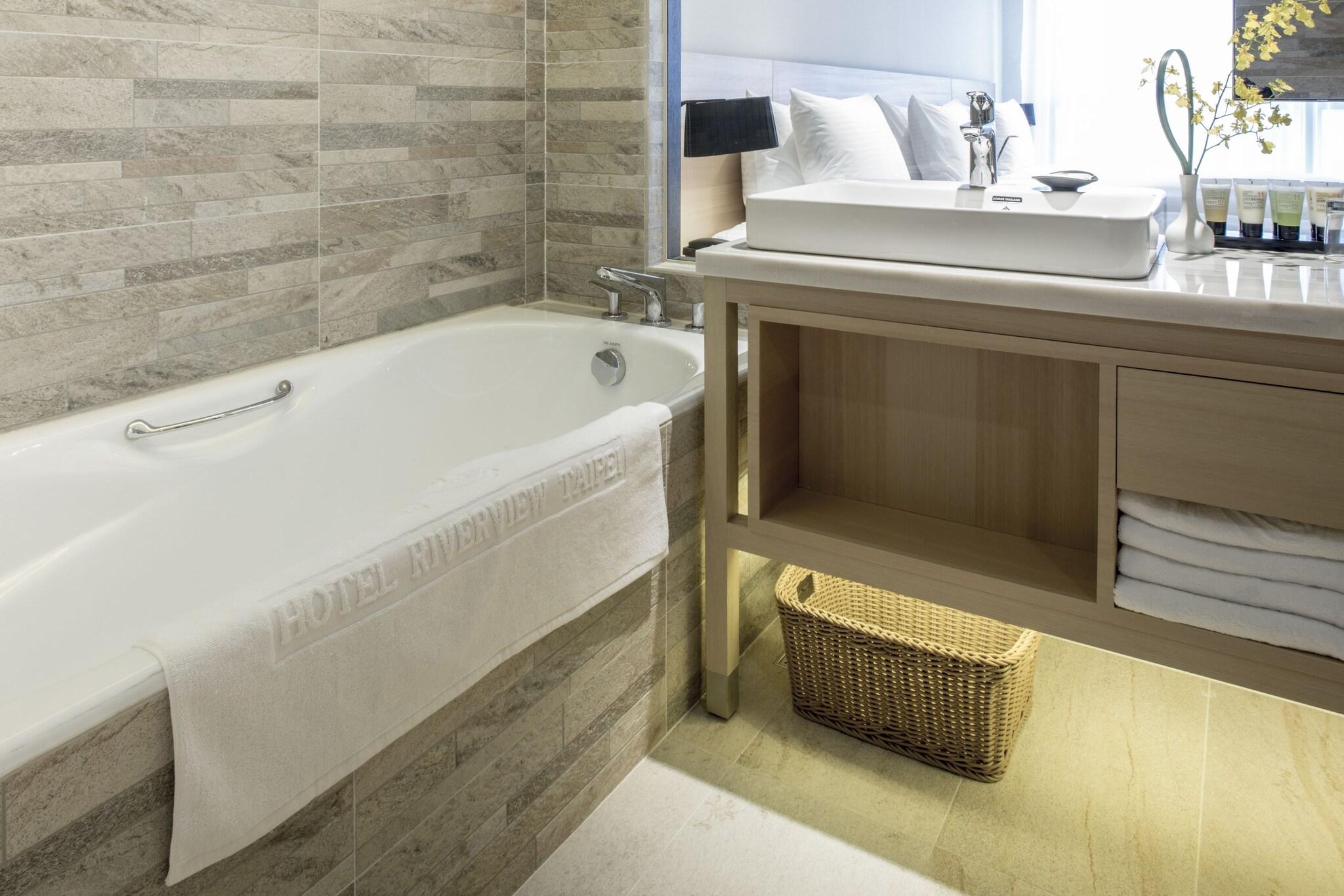 غرفة قياسية بسرير مزدوج، New Riverview Suites Taipei 3/4