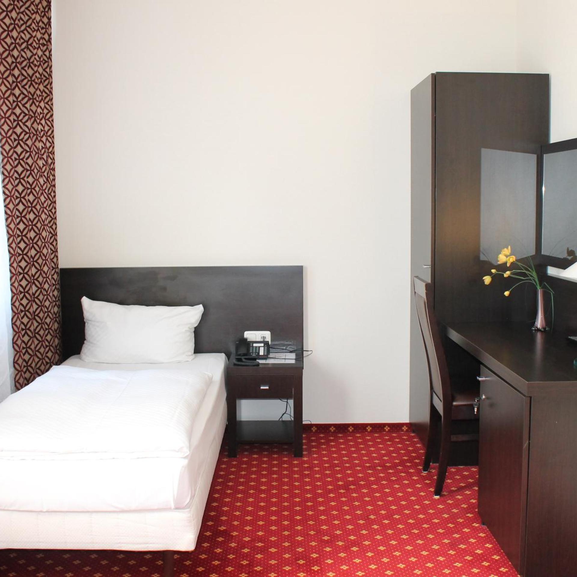 Aariana Hotel 18/43