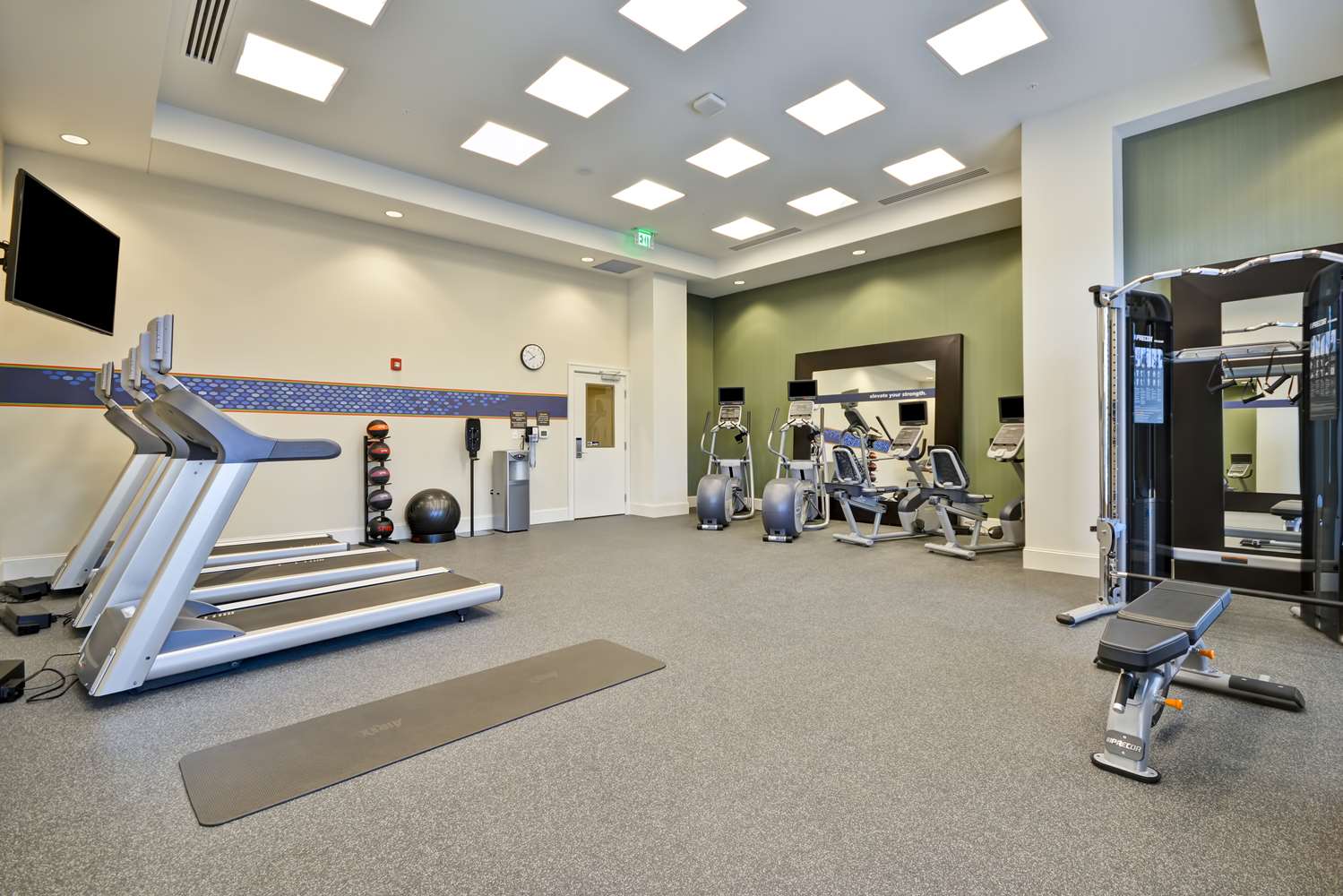 Hampton Inn And Suites Charleston Airport 28/40