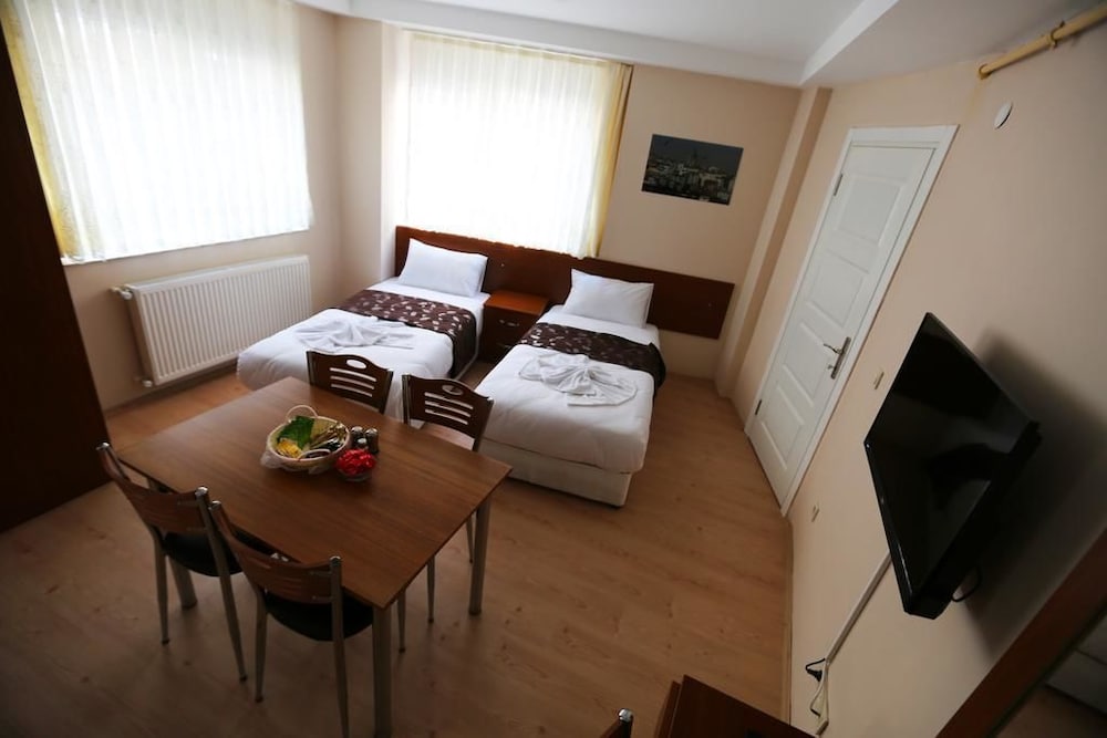 ISTANBUL FAMILY APARTMENTS 25/40