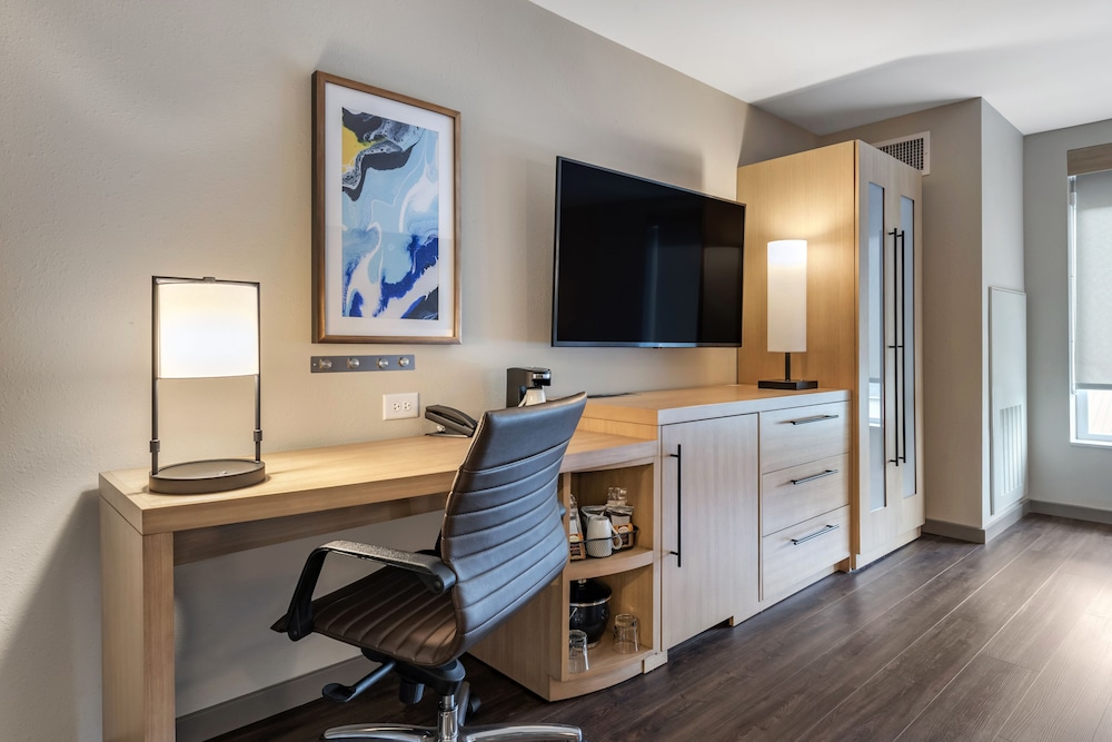 Hyatt Place Indianapolis Carmel 42/54