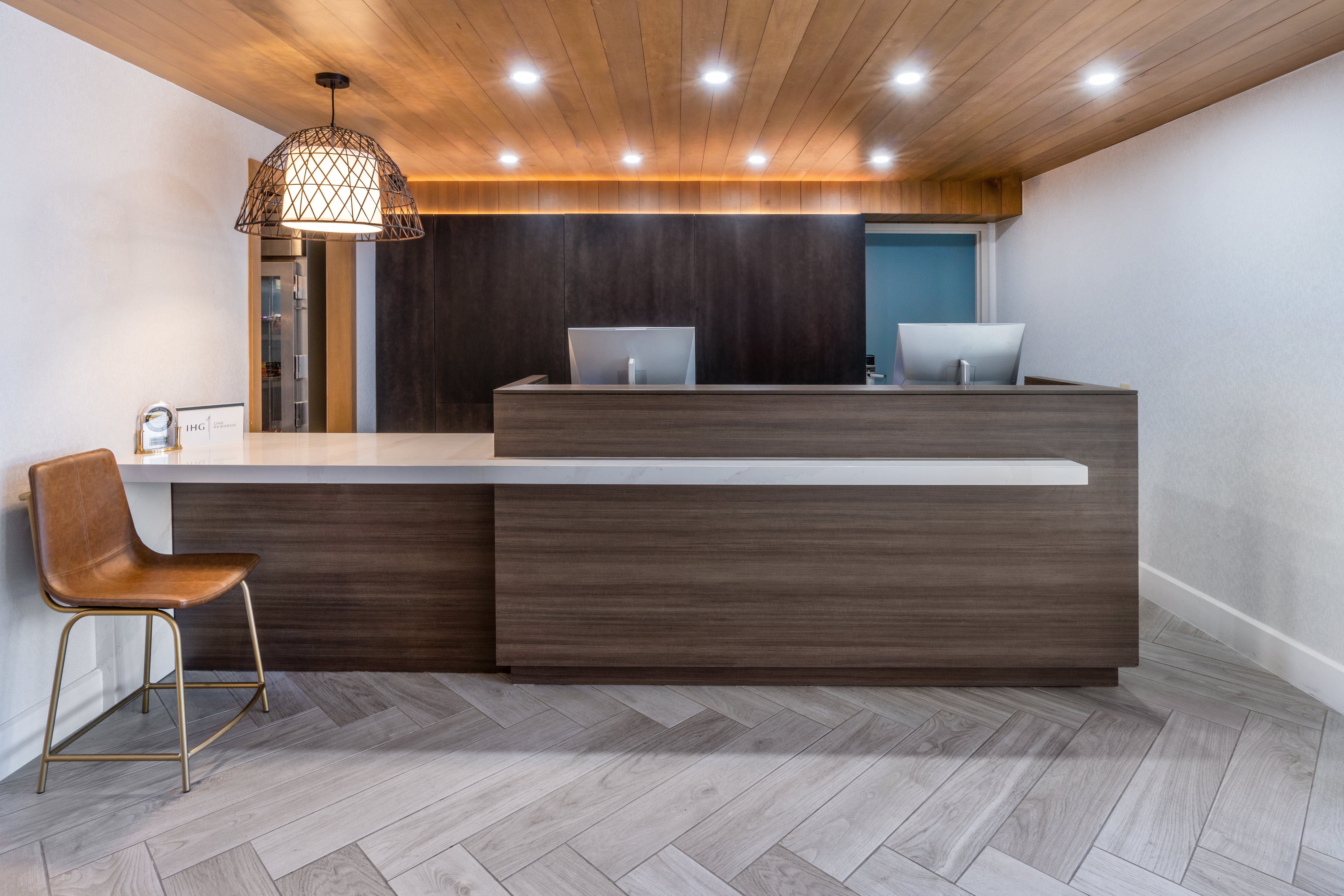 Staybridge Suites Denver - Cherry Creek 7/60