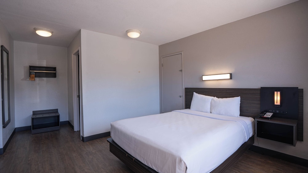Motel6 Rochester, MN 20/57