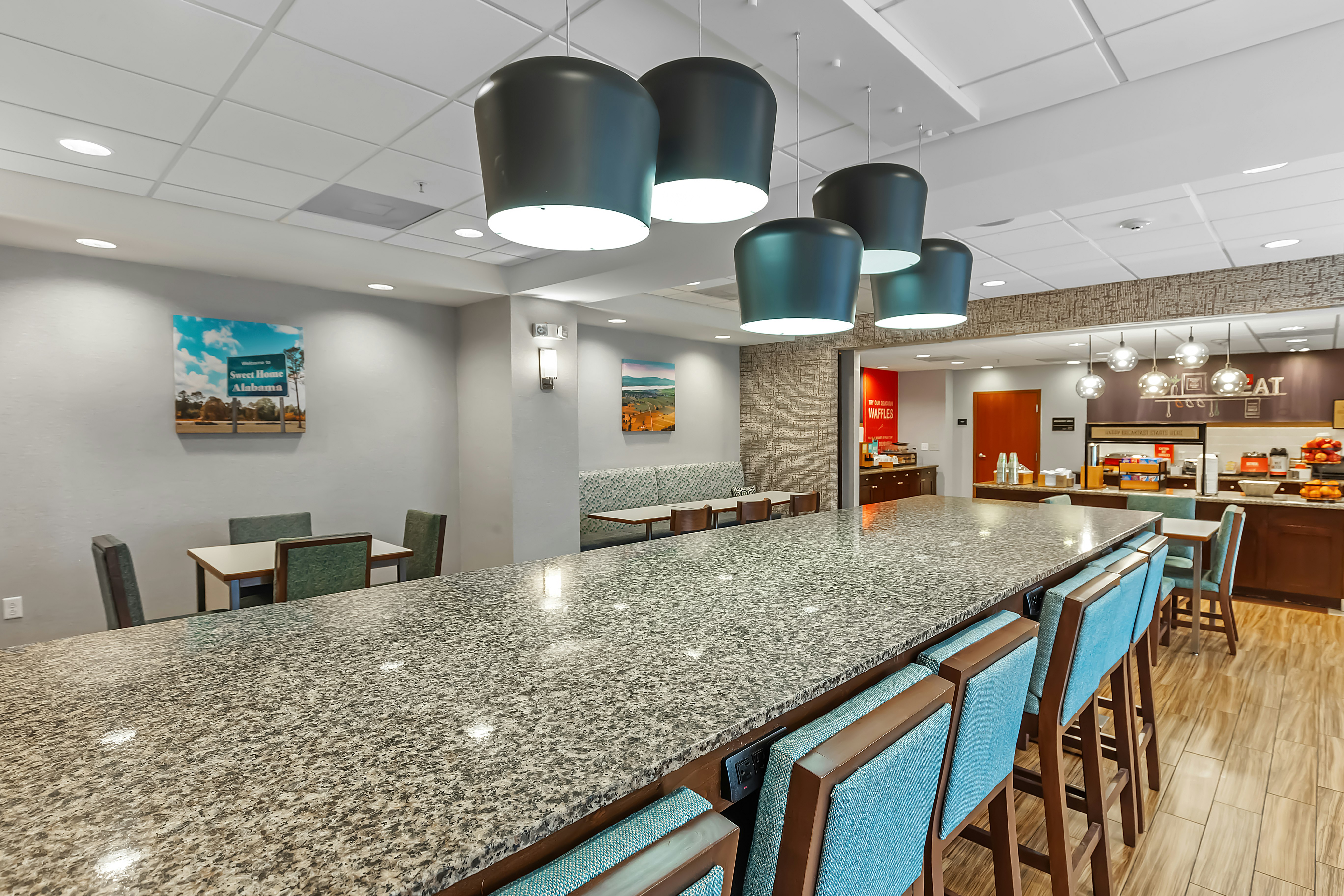 Hampton Inn Atmore 37/52