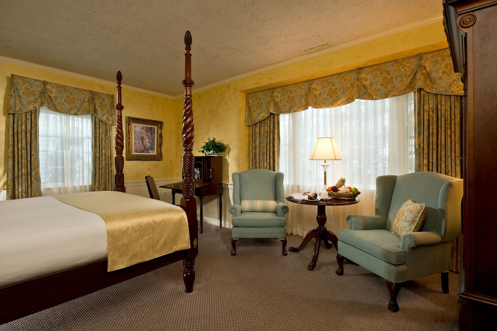 Danl Webster Inn Spa 39/63