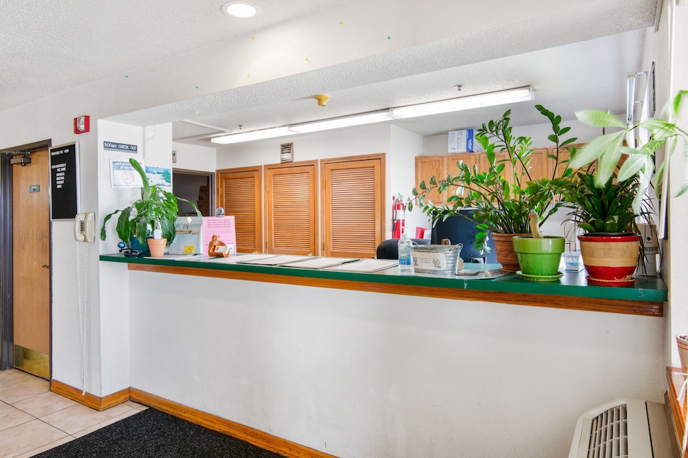 OYO Hotel Portage I-94 8/39