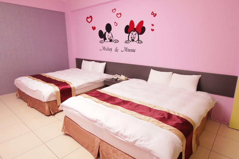 Sakura Resort 32/56