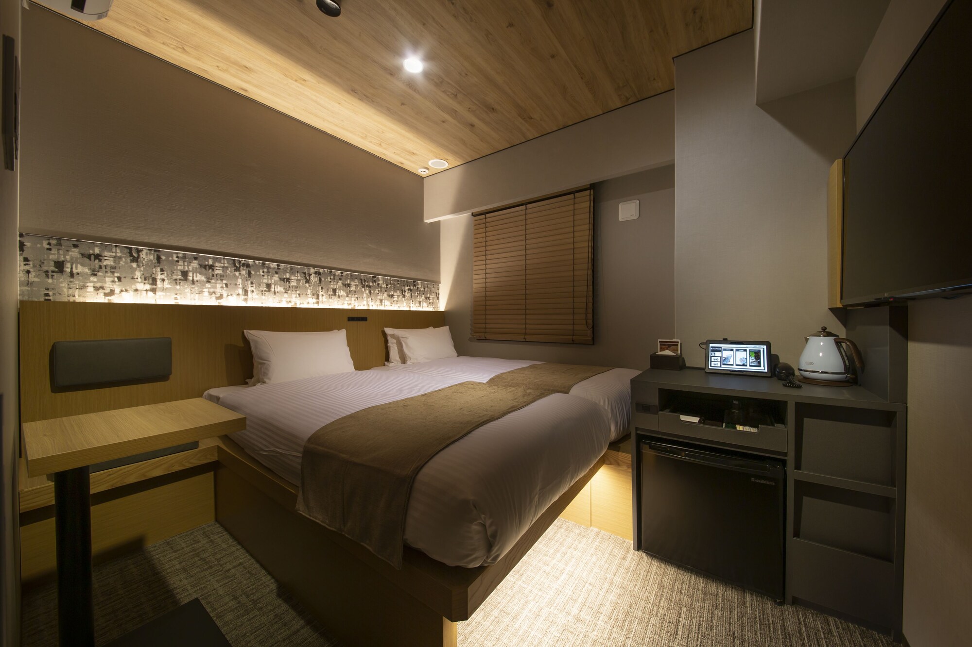 STANDARD, TWIN BEDS