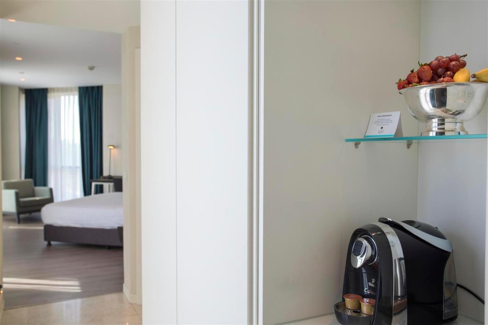 جناح تنفيذي بسرير كينج، Wish More Hotel 8/8