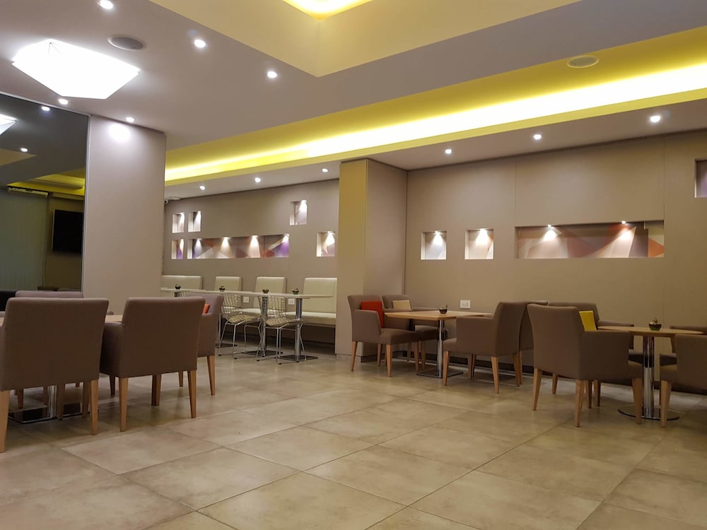 Up Recoleta Hotel 48/56