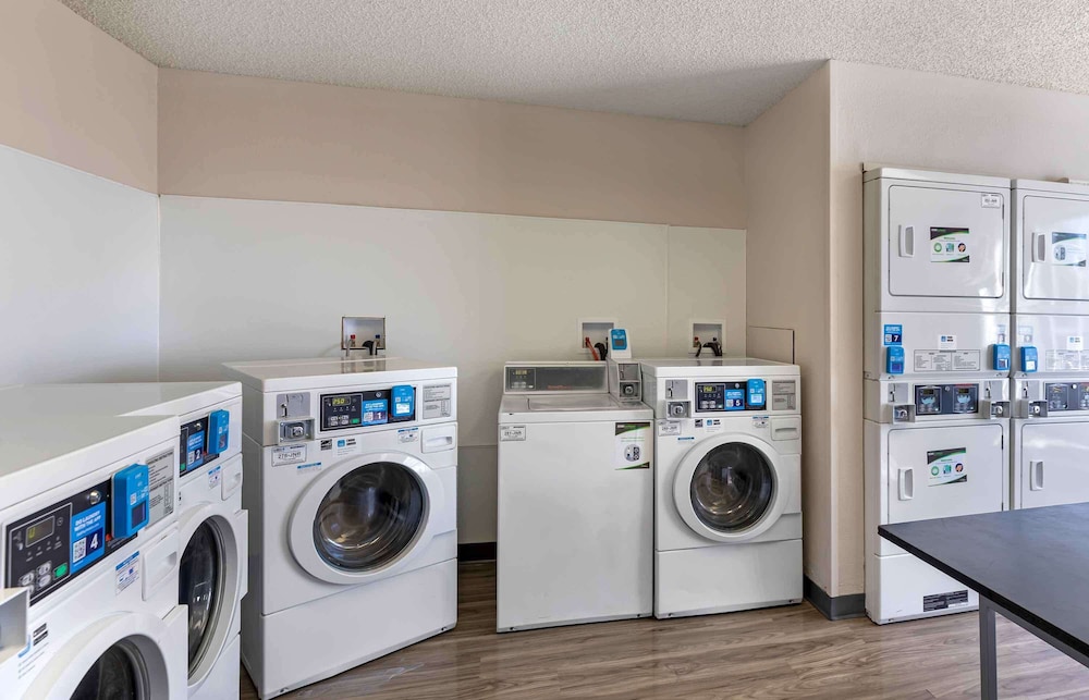 Extended Stay America Select Suites Denver Cherry Creek 40/55