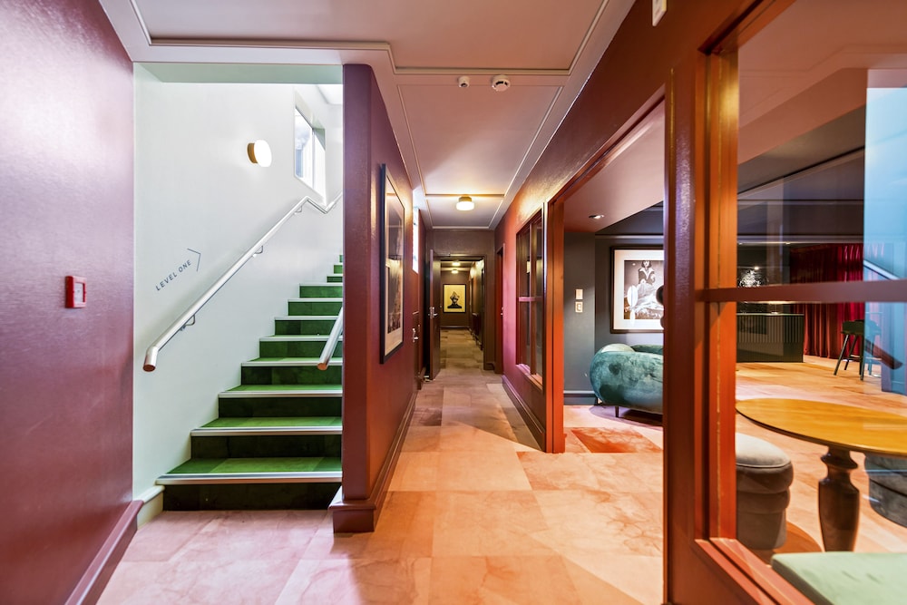The Central Private Hotel By Naumi Hotels 7/53