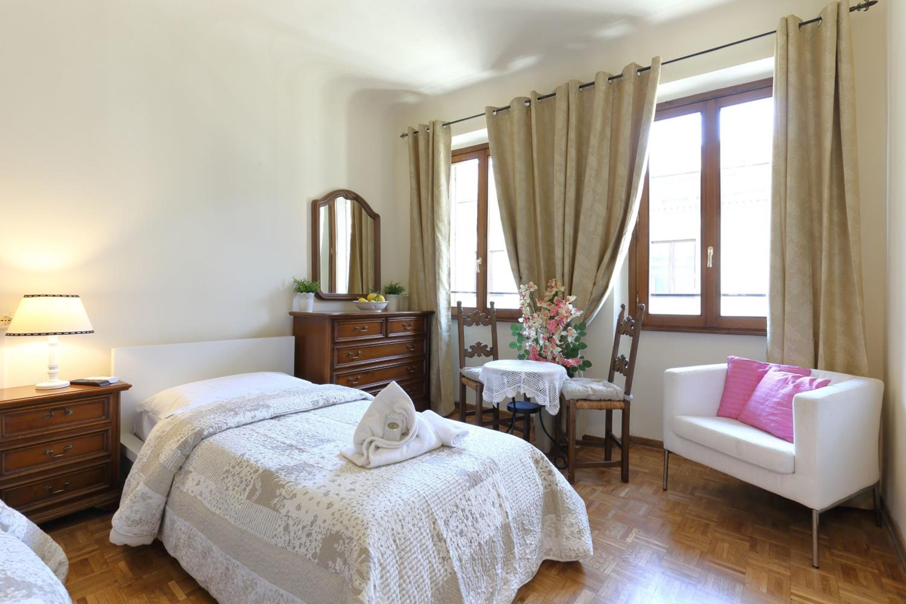Room, Quadruple, External Bathroom