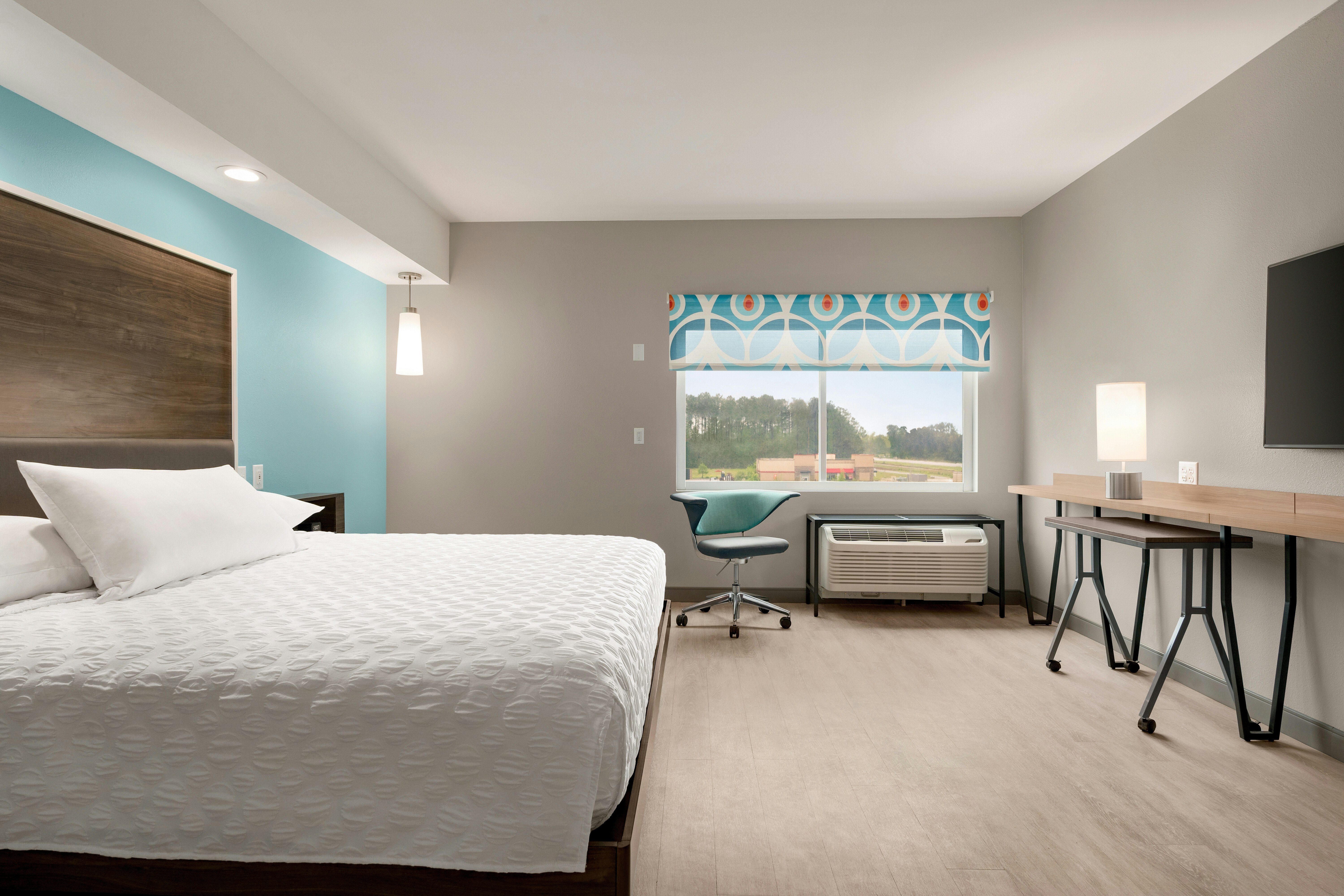 ROOM, KING BED, ACCESSIBLE