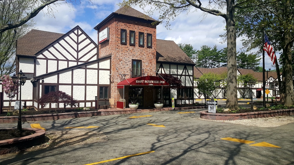 East Norwich Inn-Oyster Bay, Long Island, NY 1/54