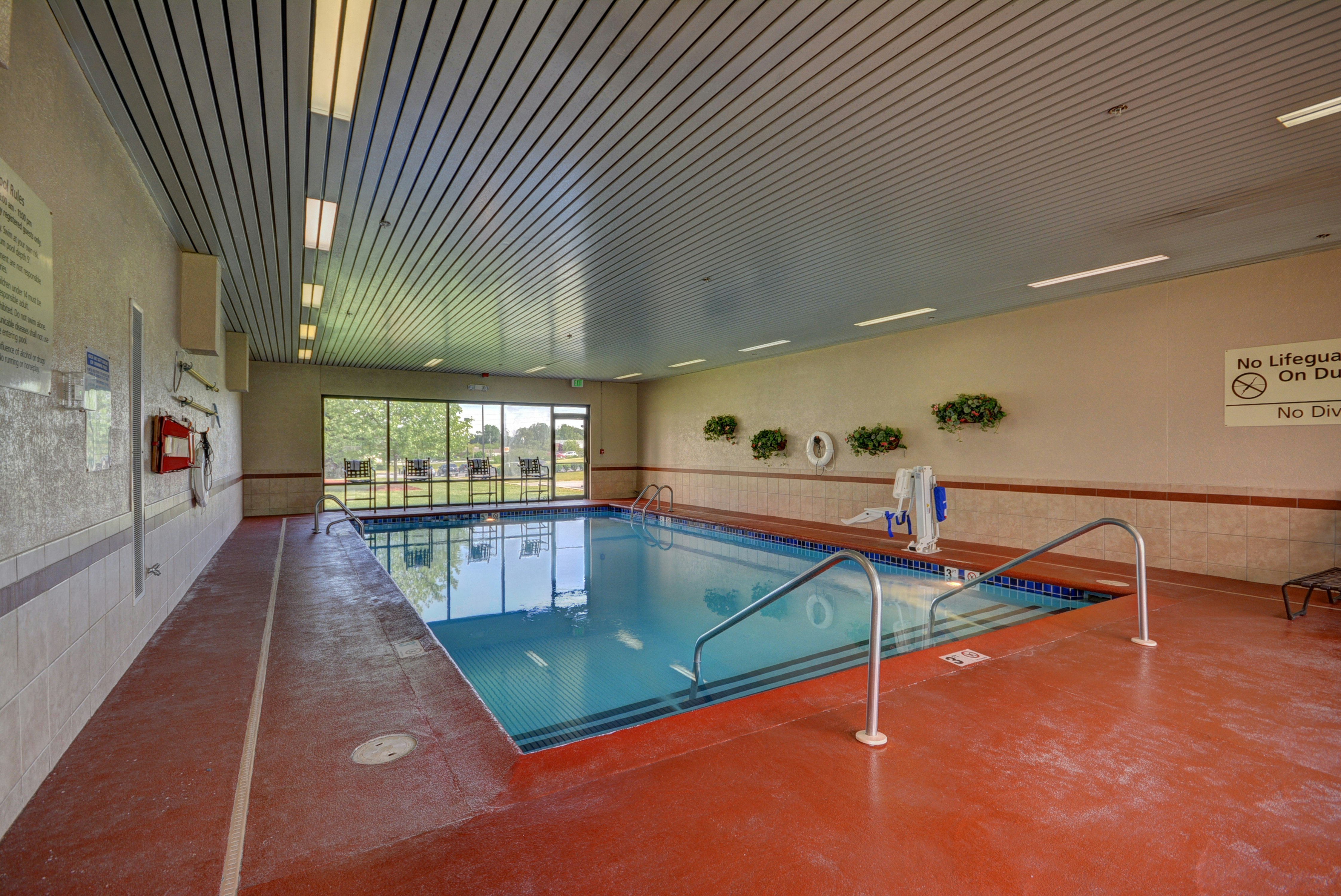 Hampton Inn by Hilton Indianapolis-South 16/25