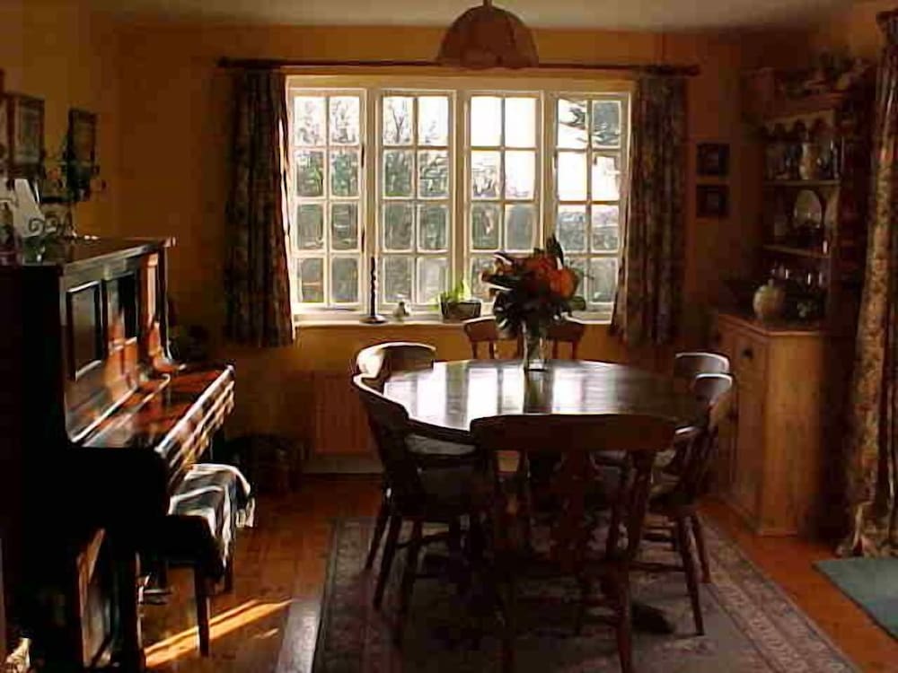 Brambles B&amp;B 21/49