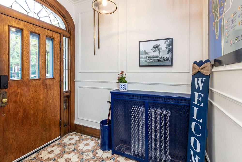 The Butler House Bed and Breakfast 7/50