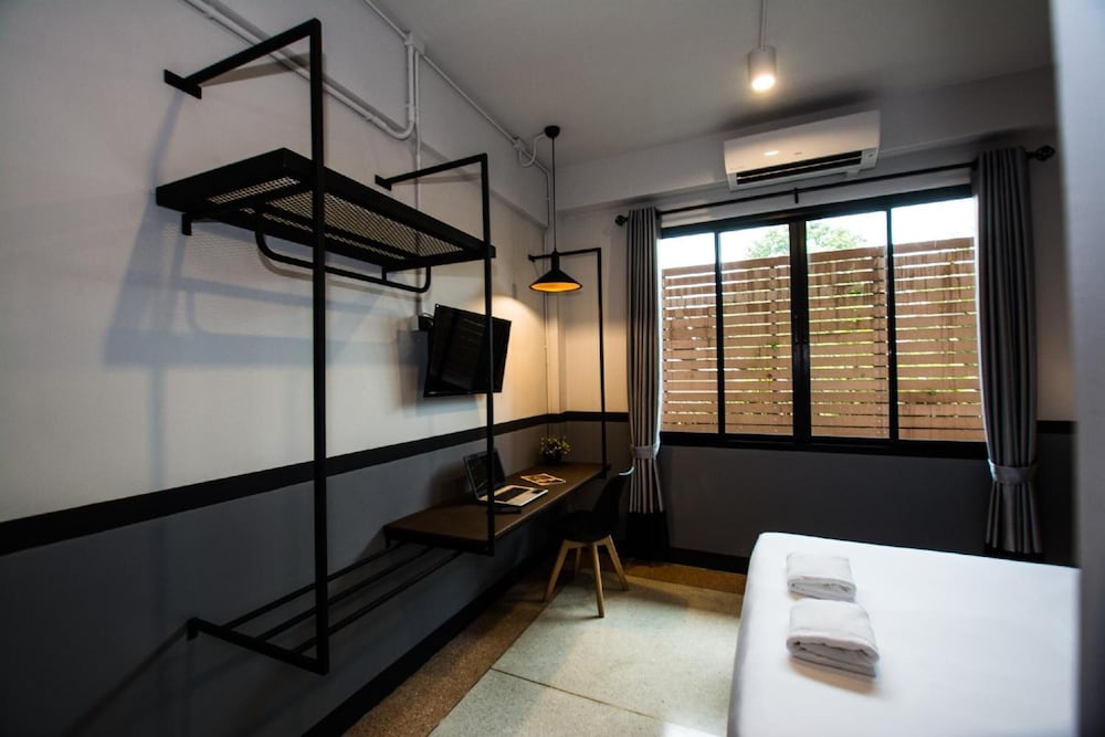 B Y Hotel Kanchanaburi 23/63