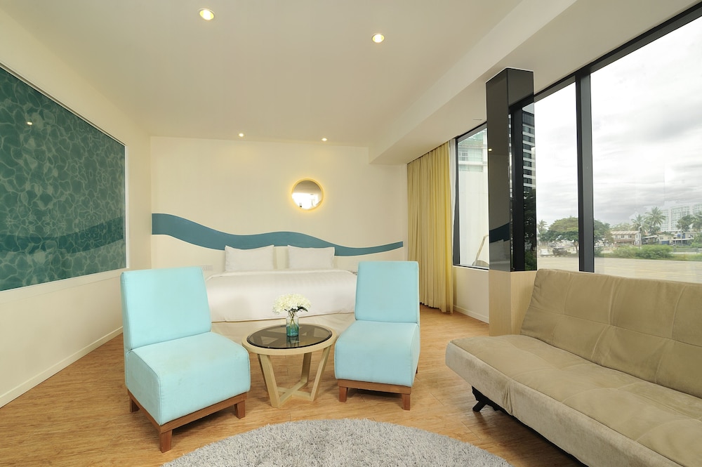 OCEANIA HOTEL 34/51