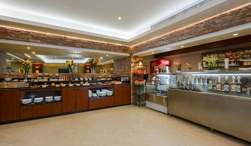 MIRITA HOTEL 9/36