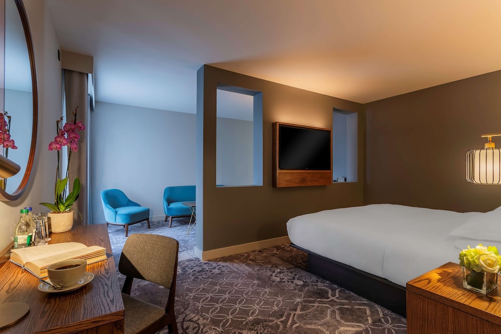 Hyatt Centric The Liberties Dublin 15/72
